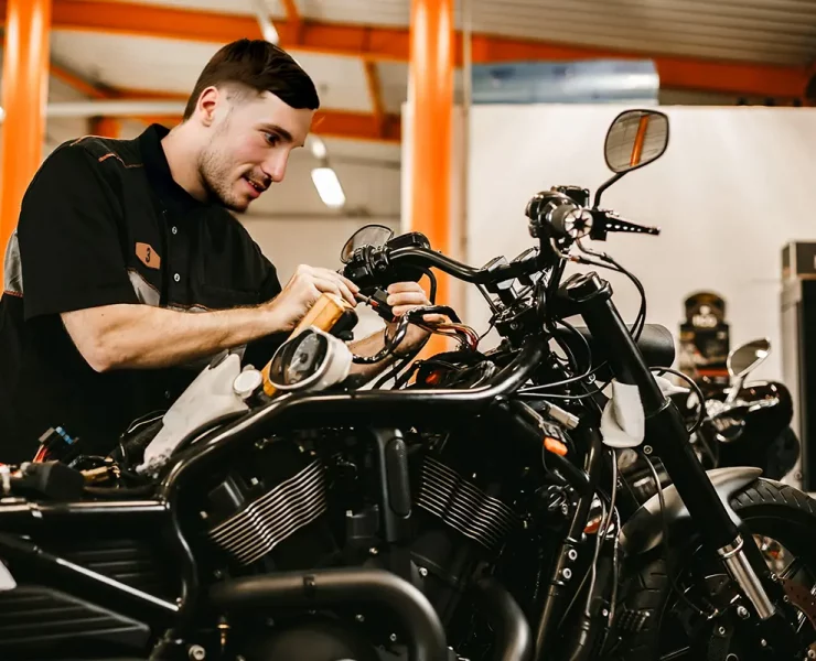 Throttle Works motorcycle strip down