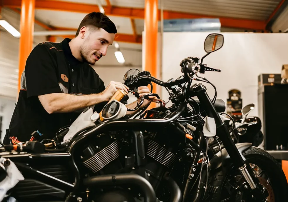 Throttle Works motorcycle strip down