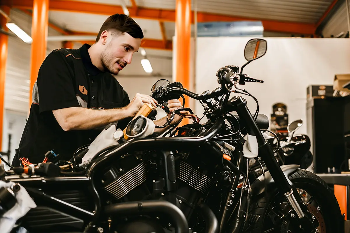 Throttle Works motorcycle strip down